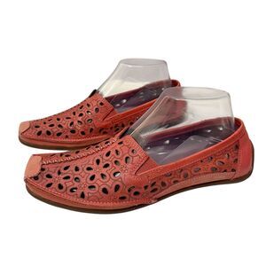 Taos Footwear Coral Cut-Out Loafers